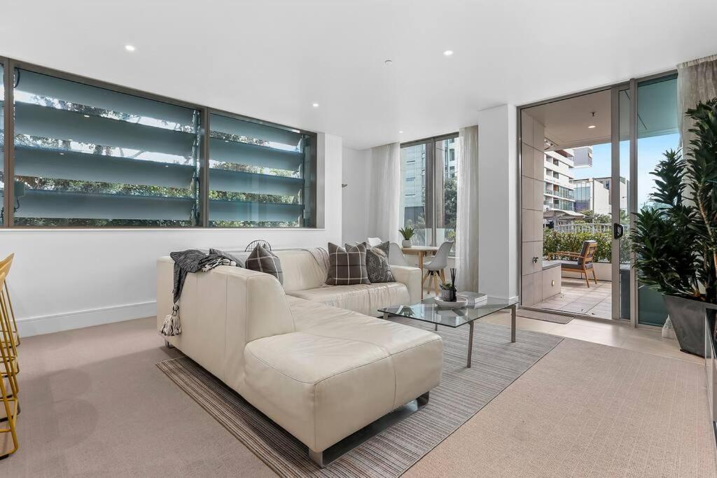 Appartamento Elegant & Sunny Living With Stunning Marina Views Auckland Esterno foto