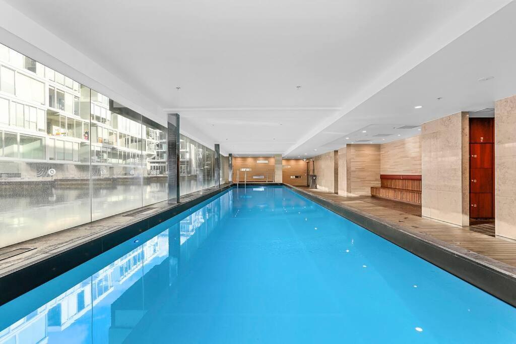 Appartamento Elegant & Sunny Living With Stunning Marina Views Auckland Esterno foto