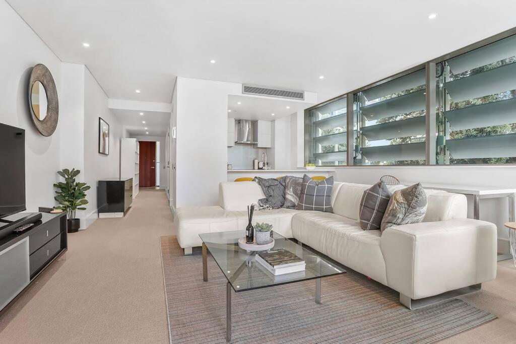 Appartamento Elegant & Sunny Living With Stunning Marina Views Auckland Esterno foto